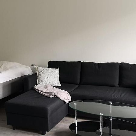 Cosy Studio Near By Airport, 2Min From Train! Vantaa Esterno foto